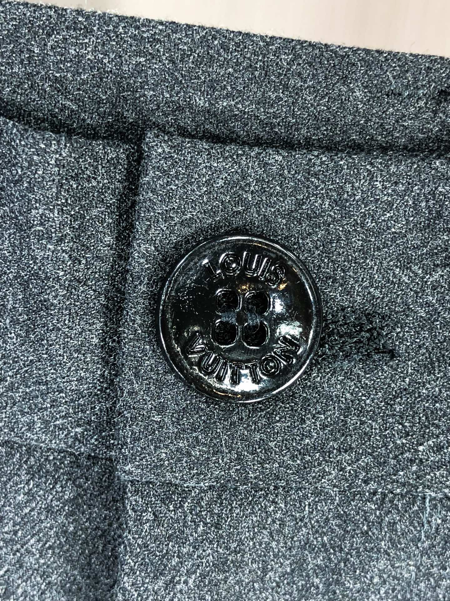 Louis Vuitton Men's Slim Fit Blend Suit Set – Autumn/Winter Collection