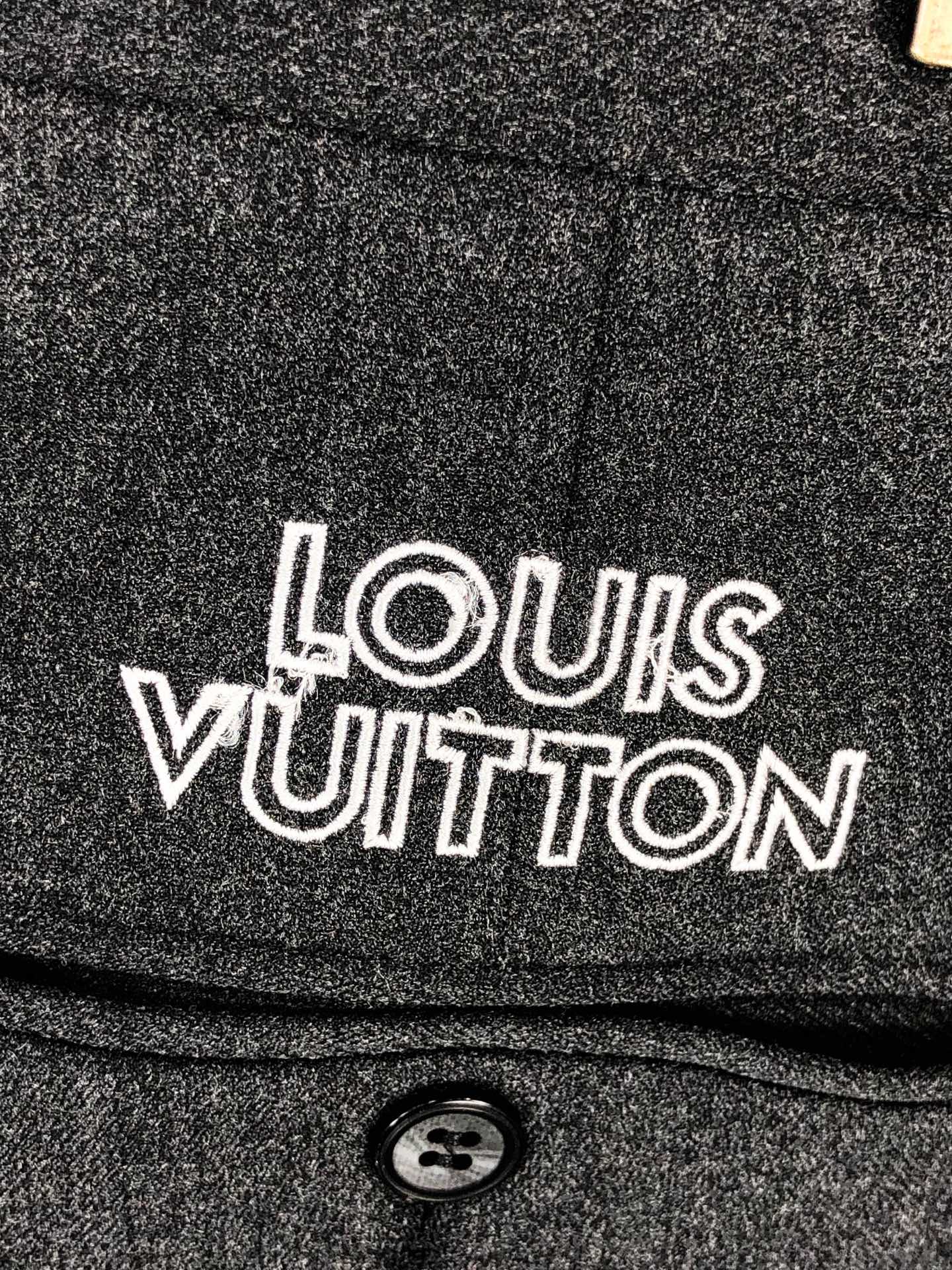 Louis Vuitton Men's Slim Fit Blend Suit Set – Autumn/Winter Collection