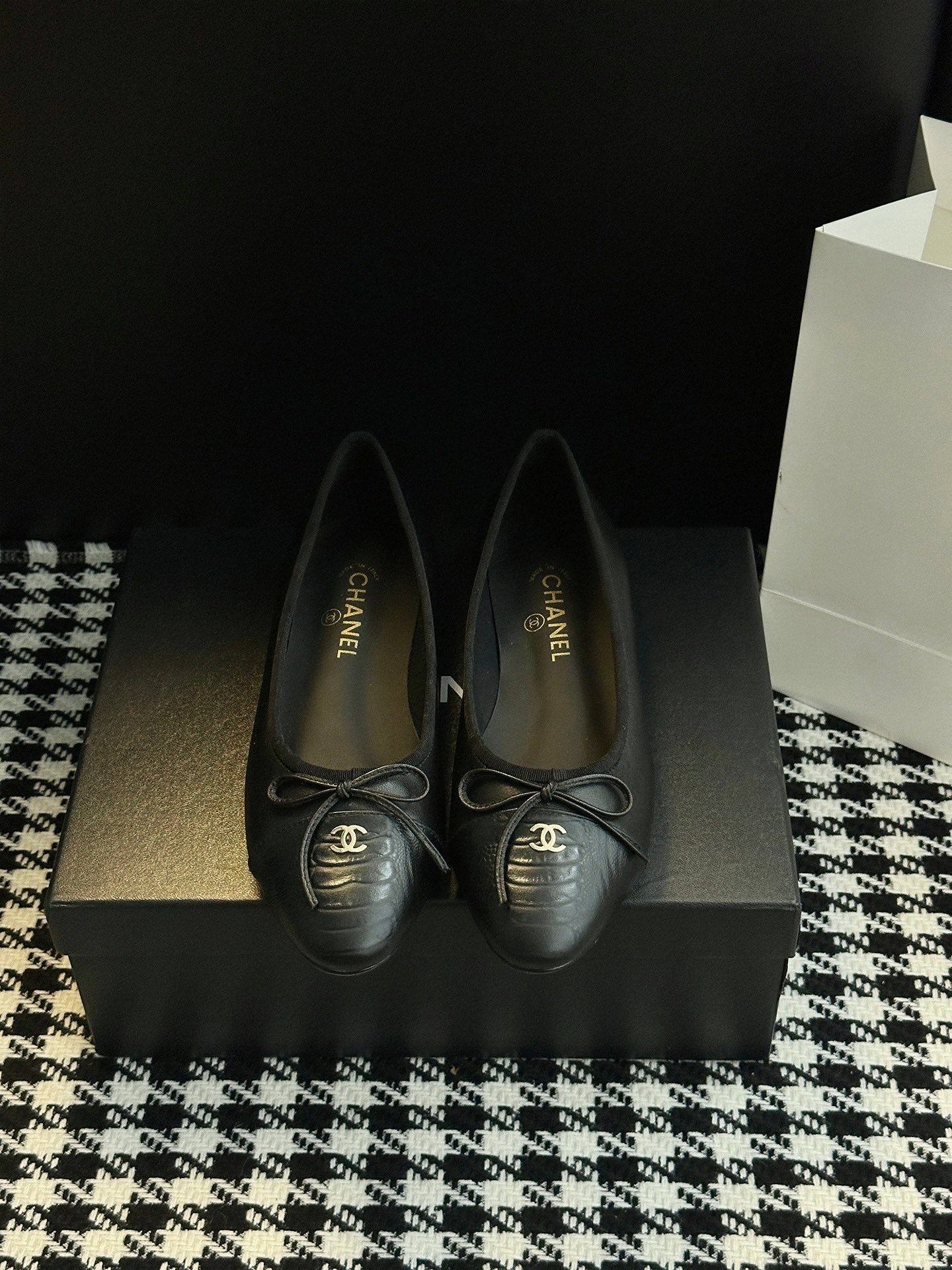 Chanel 25B Bow Mary Jane Flats – 25B Collection