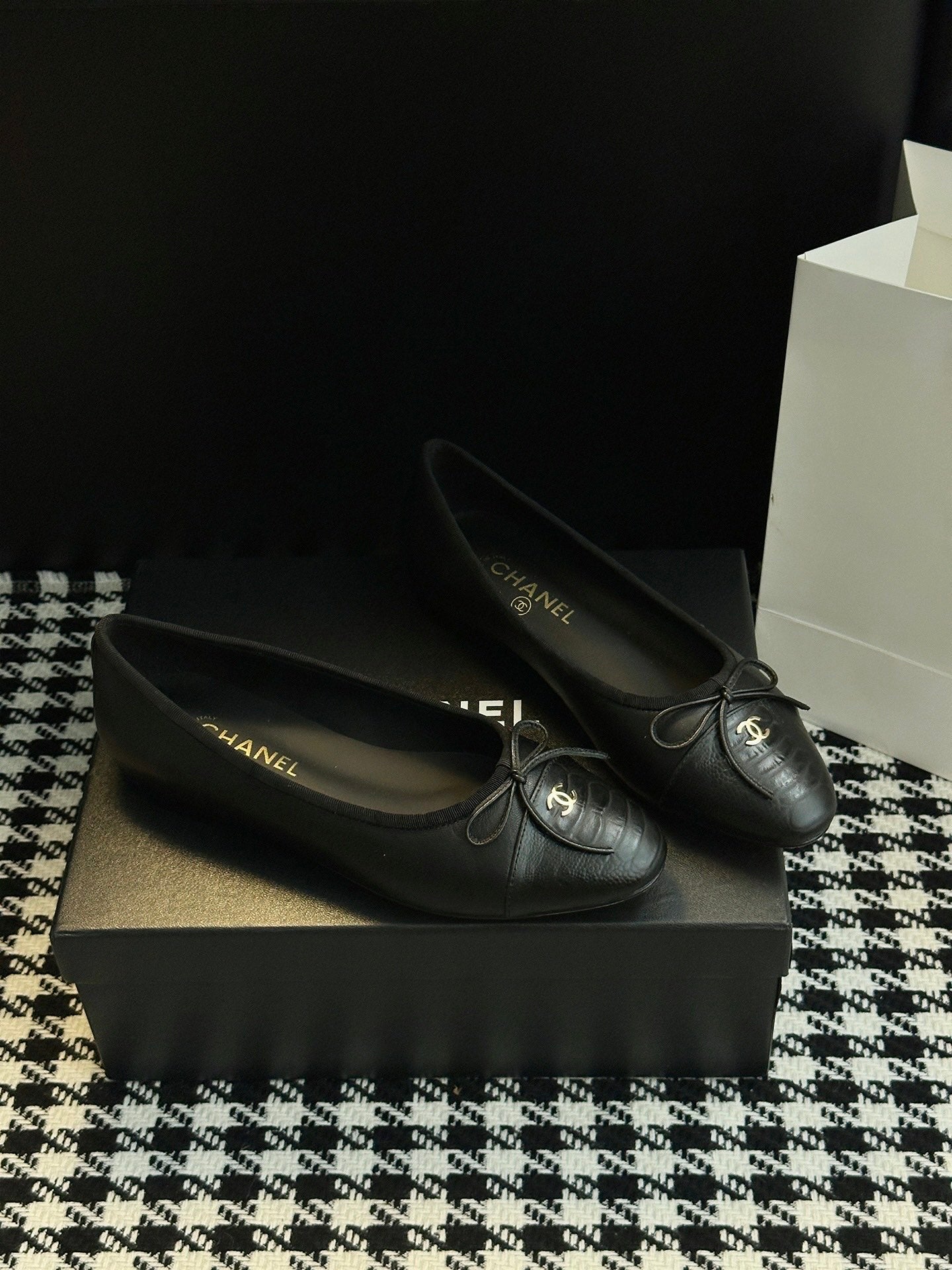 Chanel 25B Bow Mary Jane Flats – 25B Collection