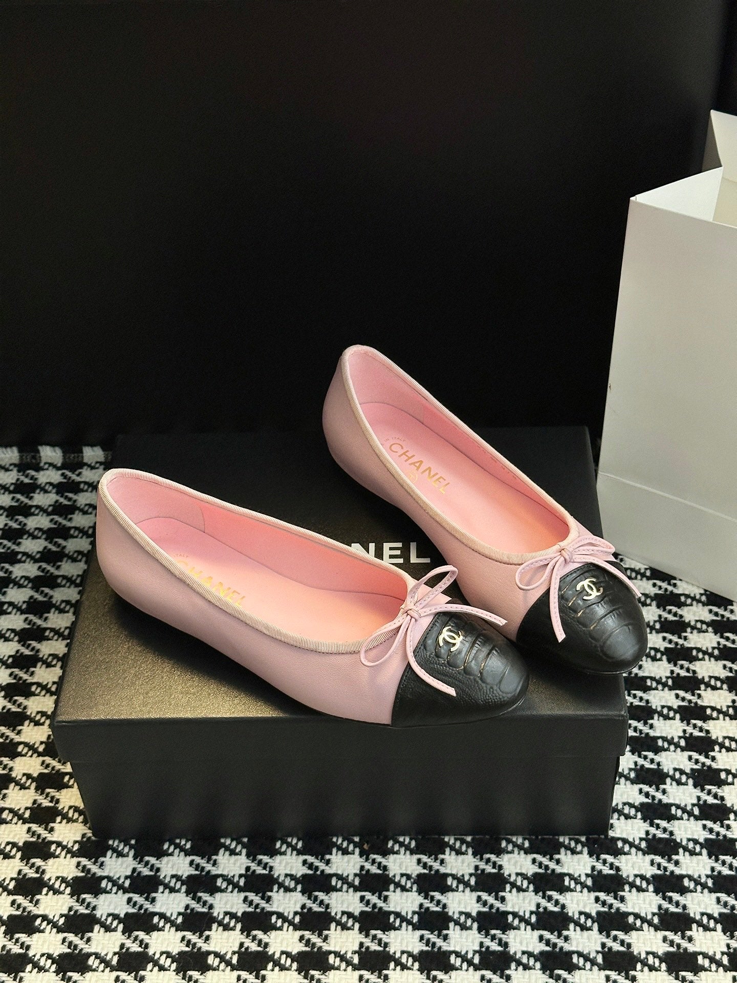 Chanel 25B Bow Mary Jane Flats – 25B Collection