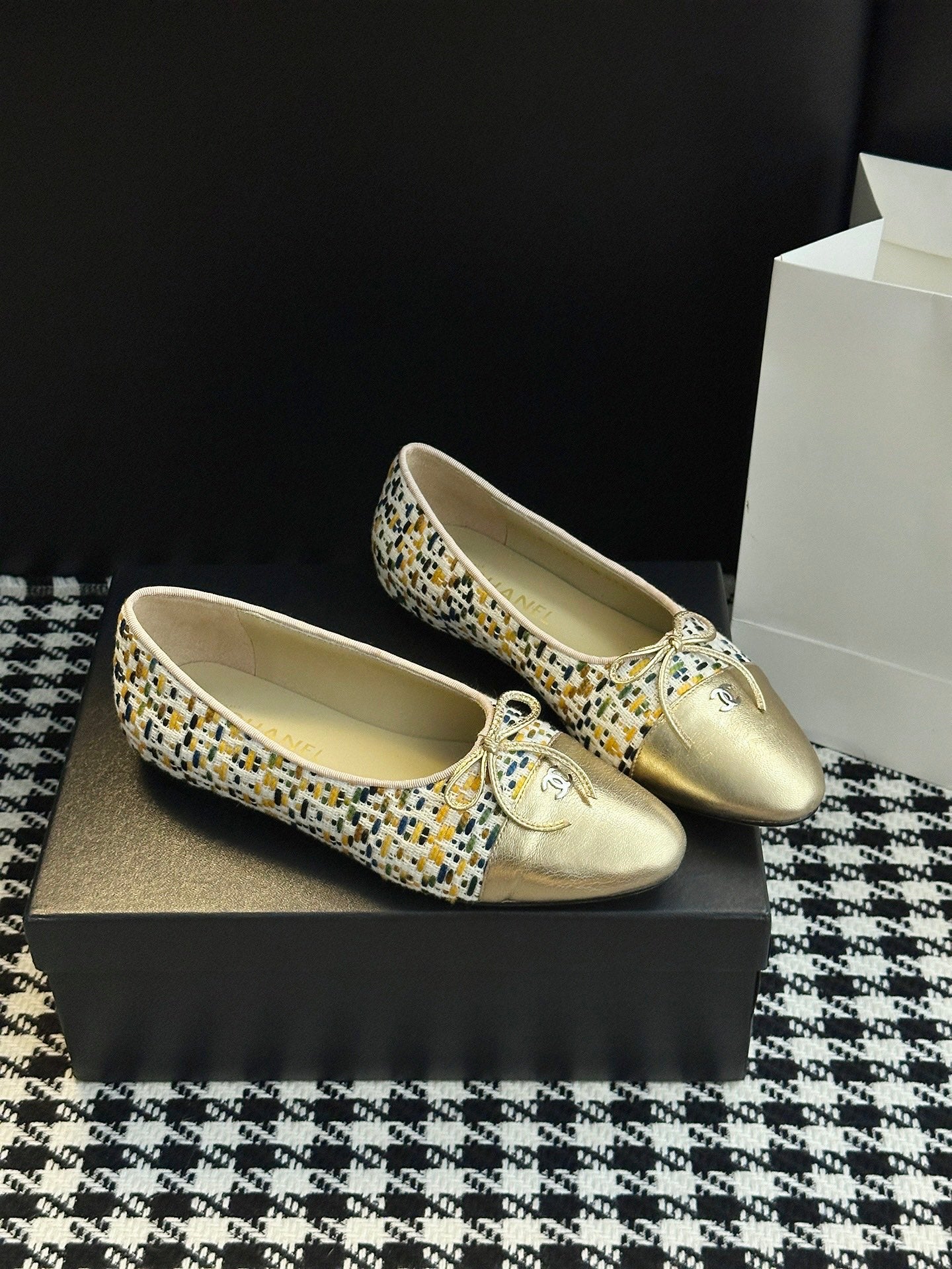 Chanel 25B Bow Mary Jane Flats