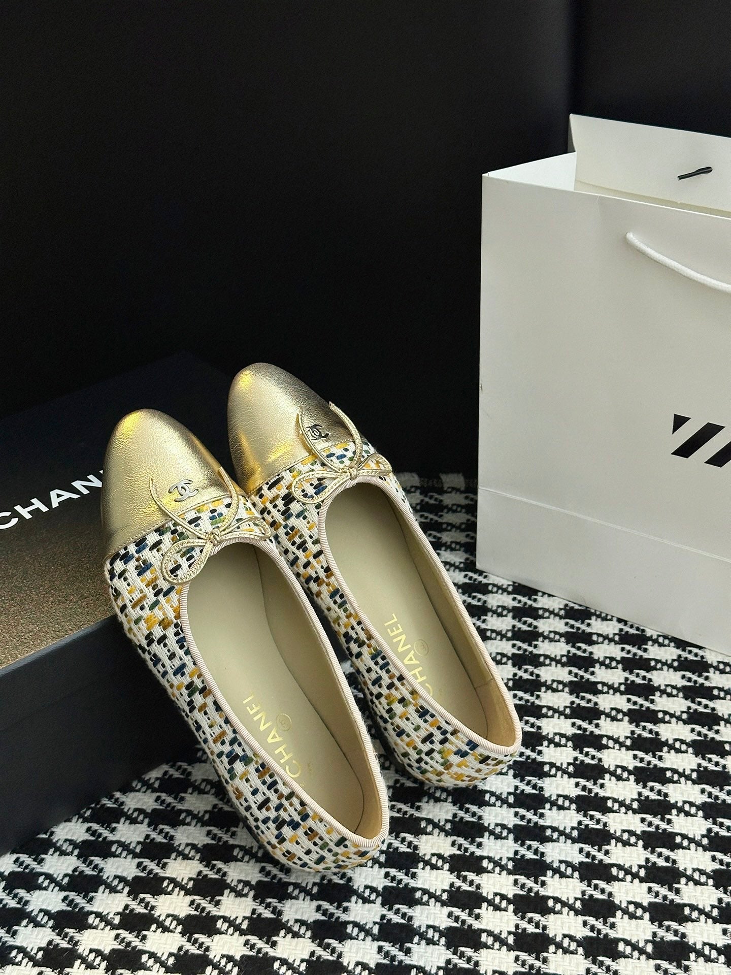 Chanel 25B Bow Mary Jane Flats