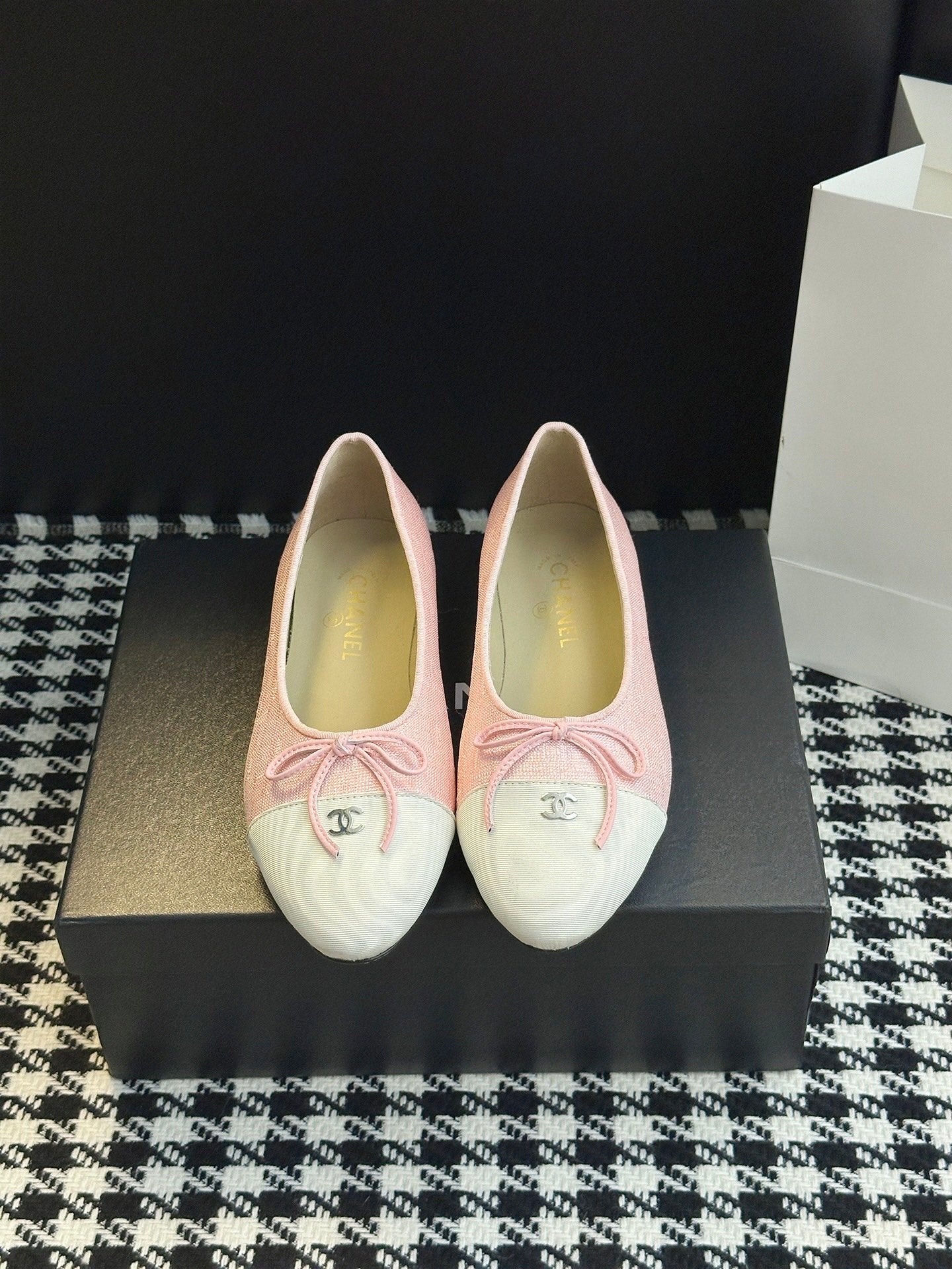 Chanel 25B Bow Mary Jane Flats