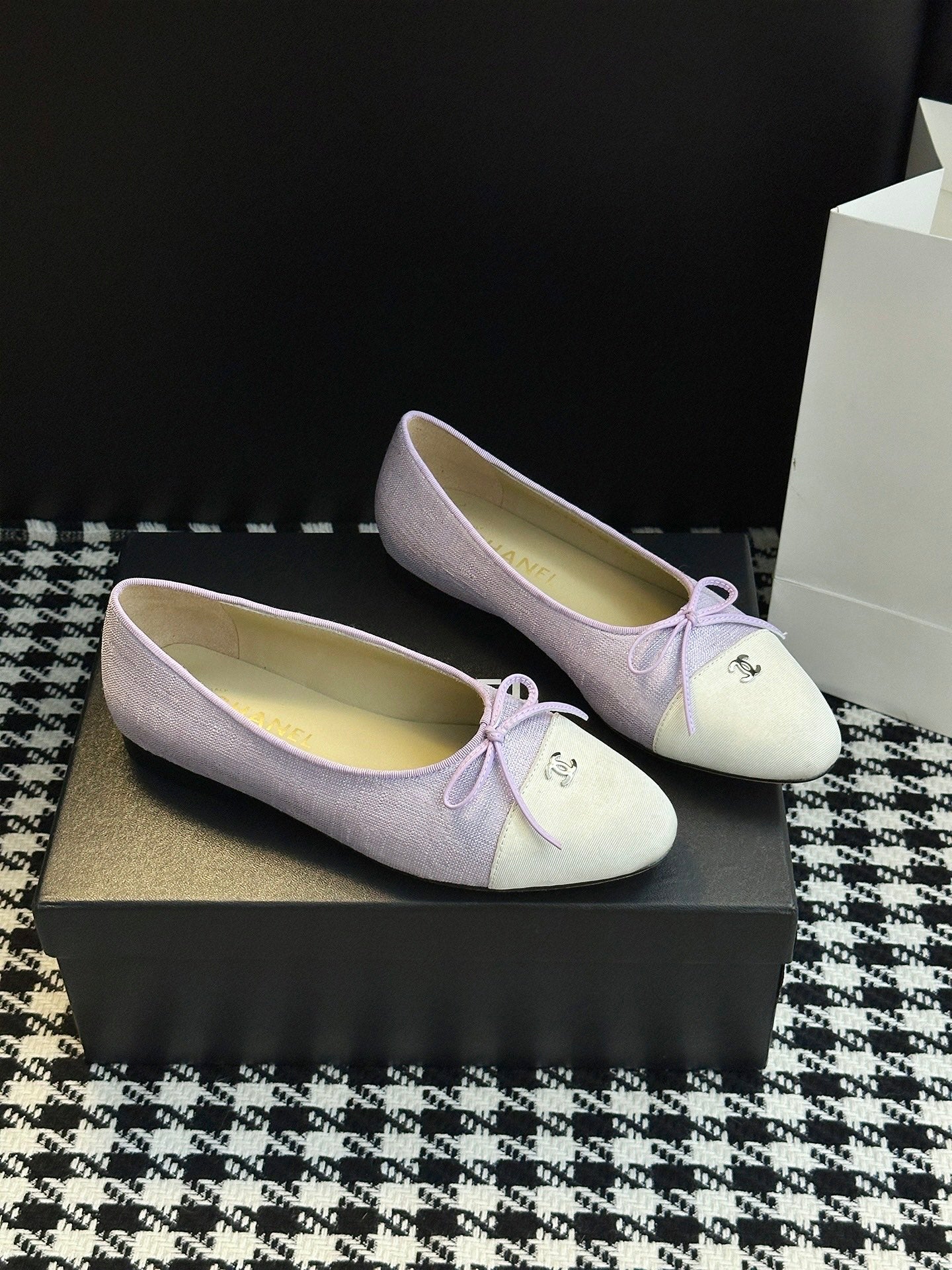 Chanel 25B Bow Mary Jane Flats