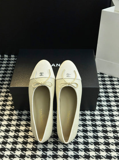 Chanel 25B Bow Mary Jane Flats