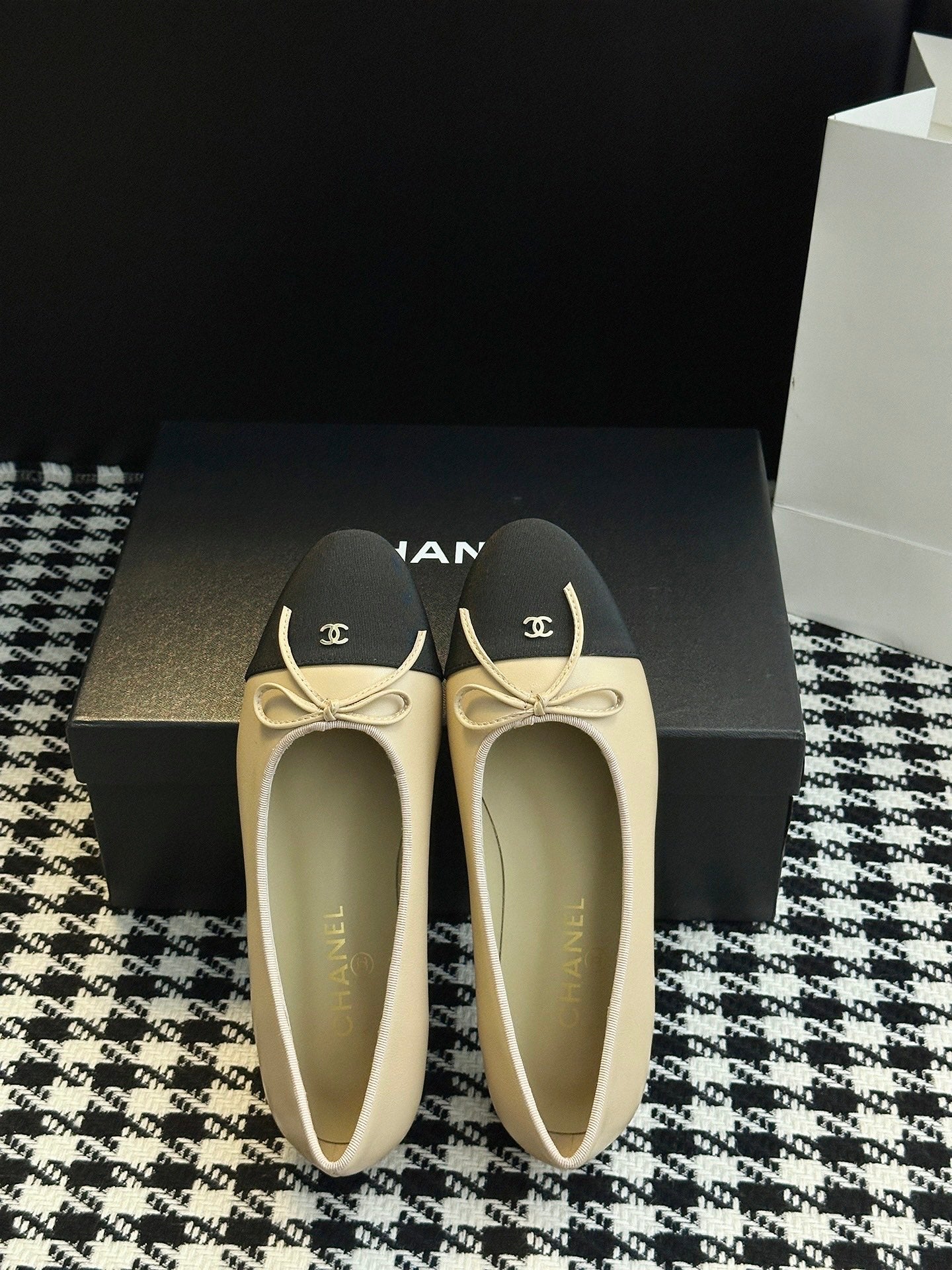 Chanel 25B Bow Mary Jane Flats