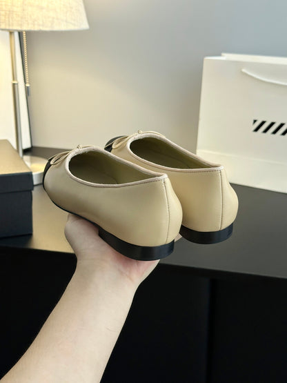Chanel 25B Bow Mary Jane Flats