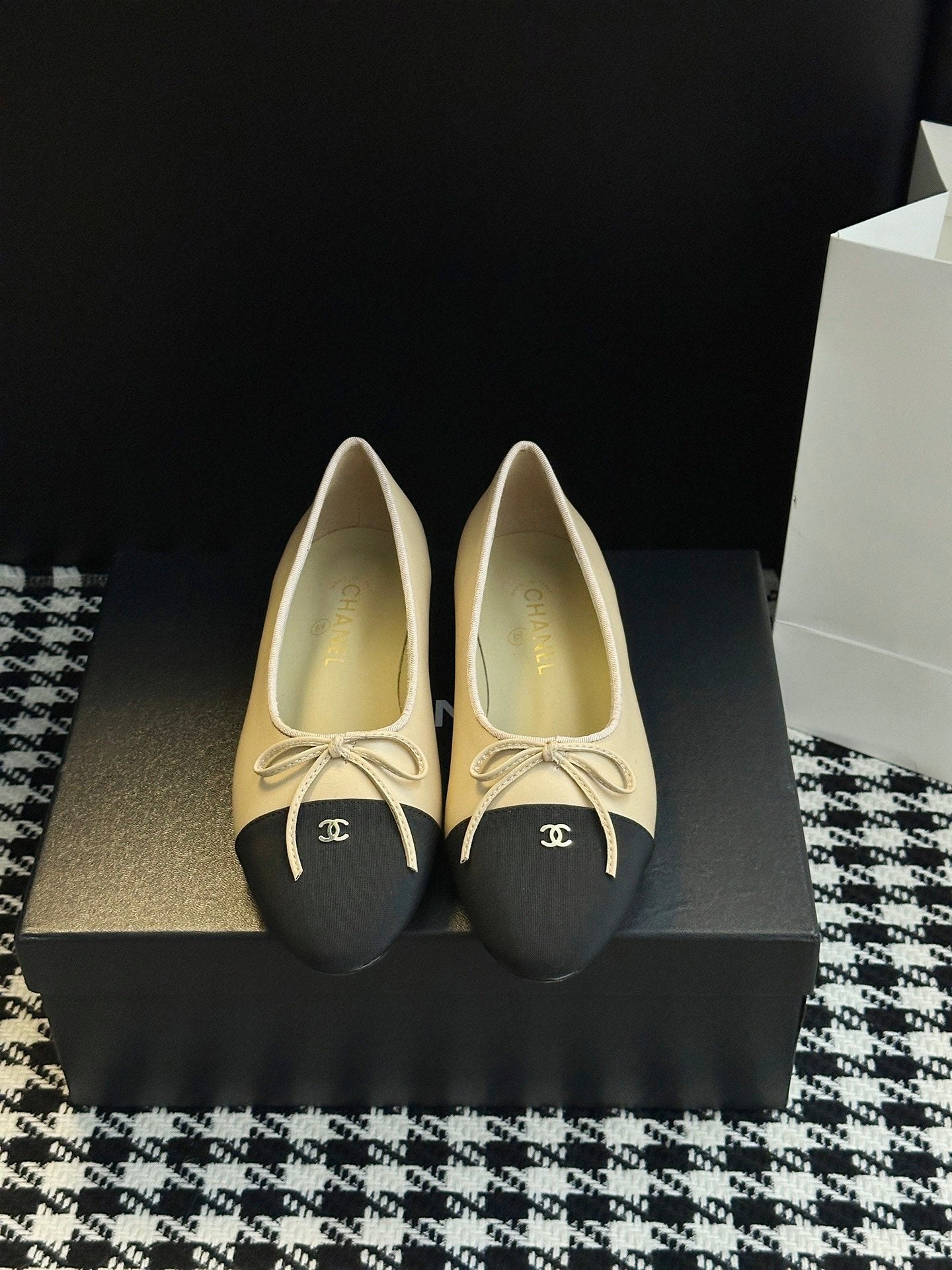Chanel 25B Bow Mary Jane Flats