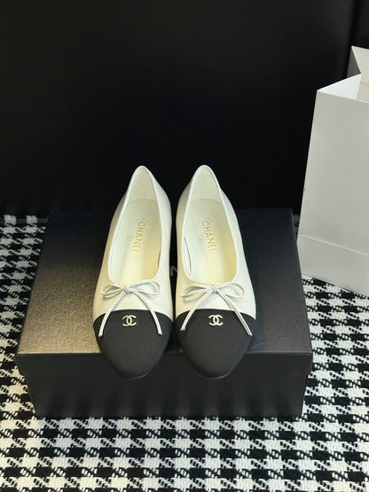 Chanel 25B Bow Mary Jane Flats