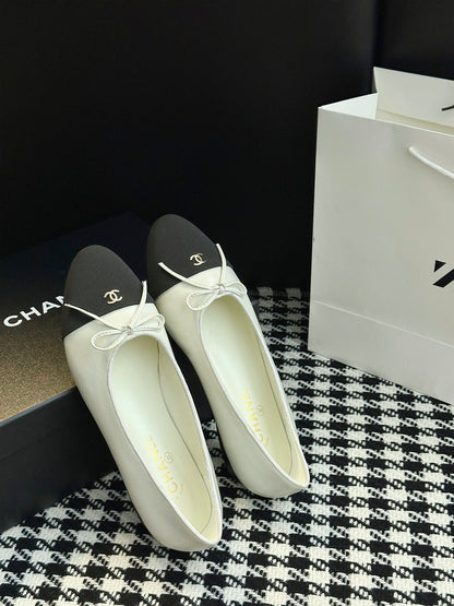 Chanel 25B Bow Mary Jane Flats
