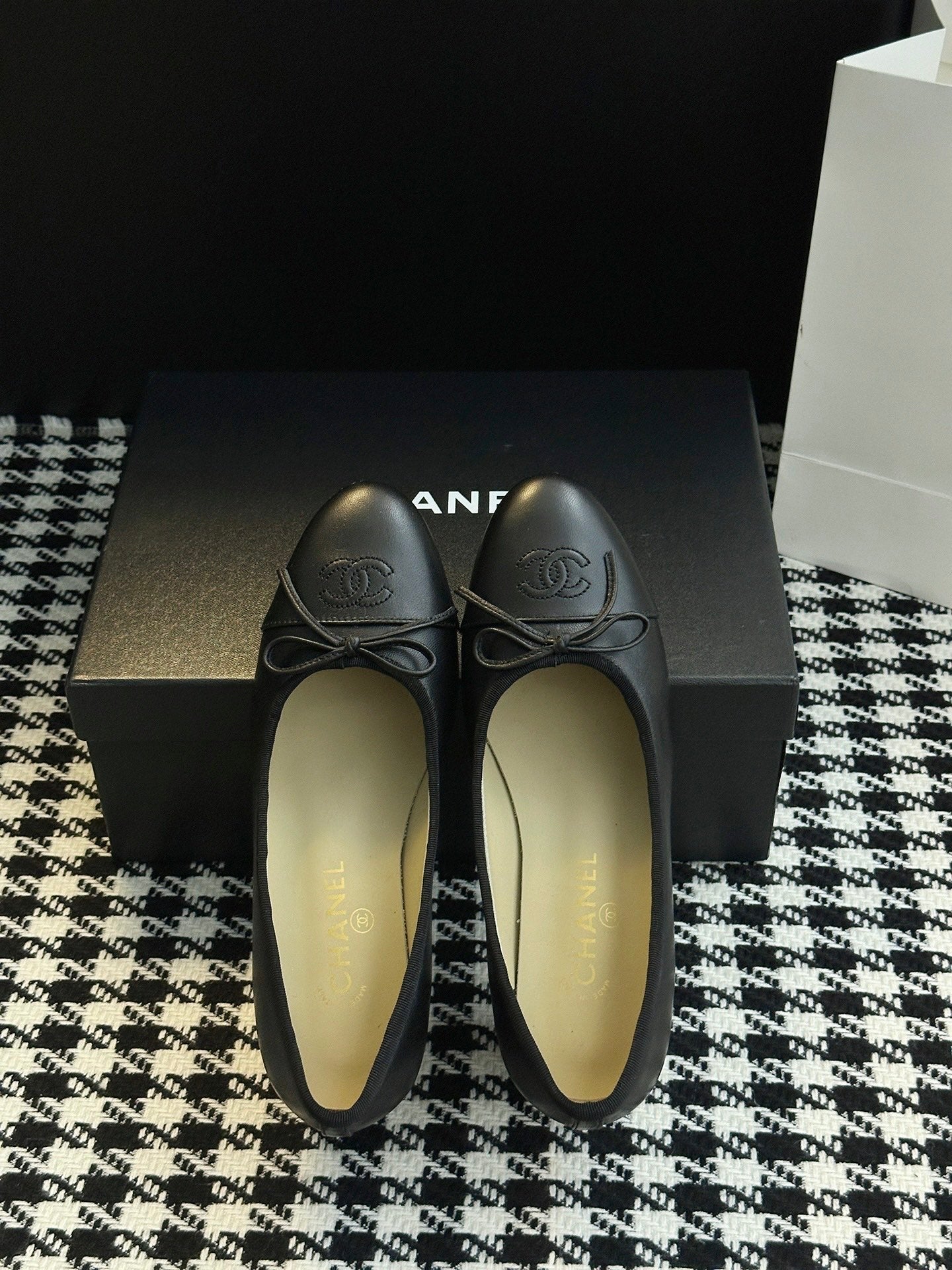 Chanel 25B Bow Mary Jane Shoes