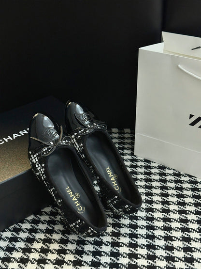 Chanel 25B Bow Mary Jane Shoes