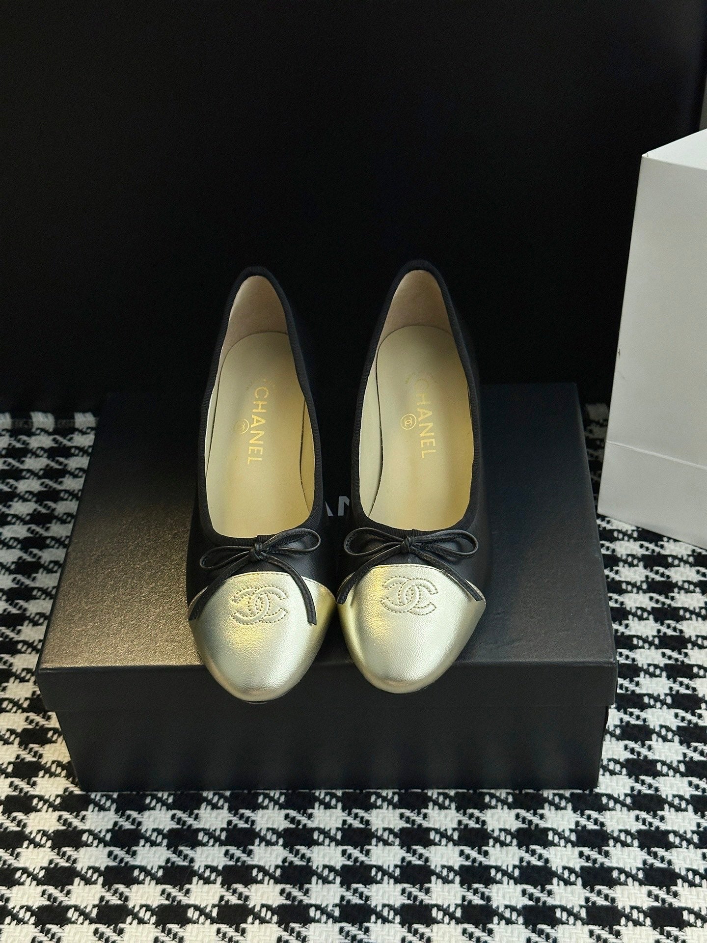 Chanel 25B Bow Mary Jane Shoes