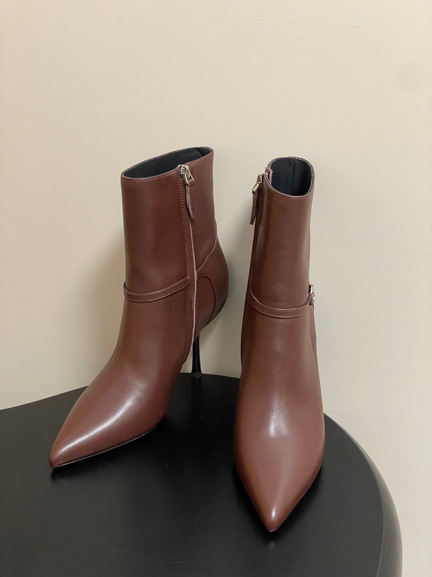 Louis Vuitton Legacy Pointed-Toe Ankle Boots – 25SS