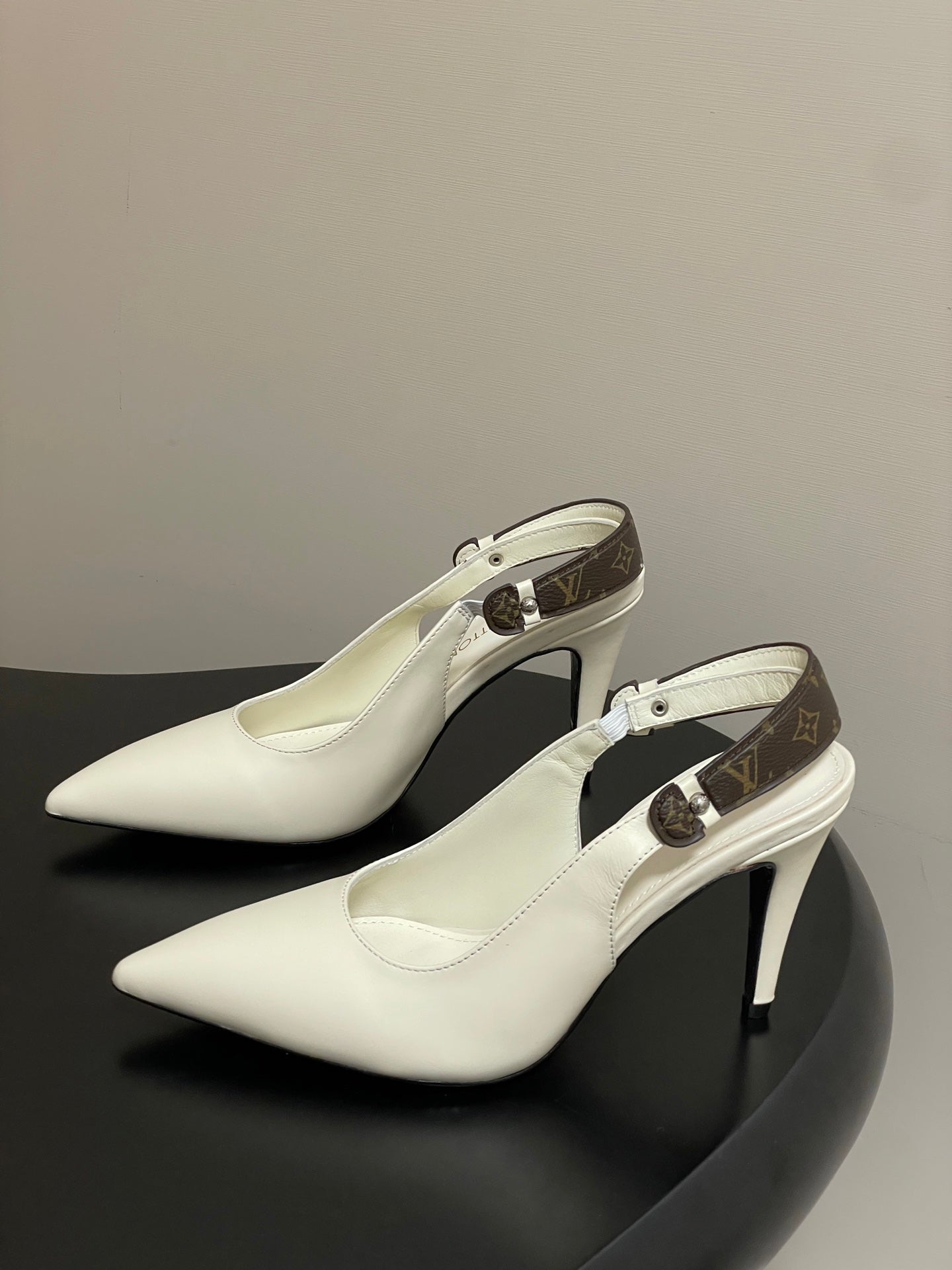 Louis Vuitton Legacy Slingback Pumps – 25SS