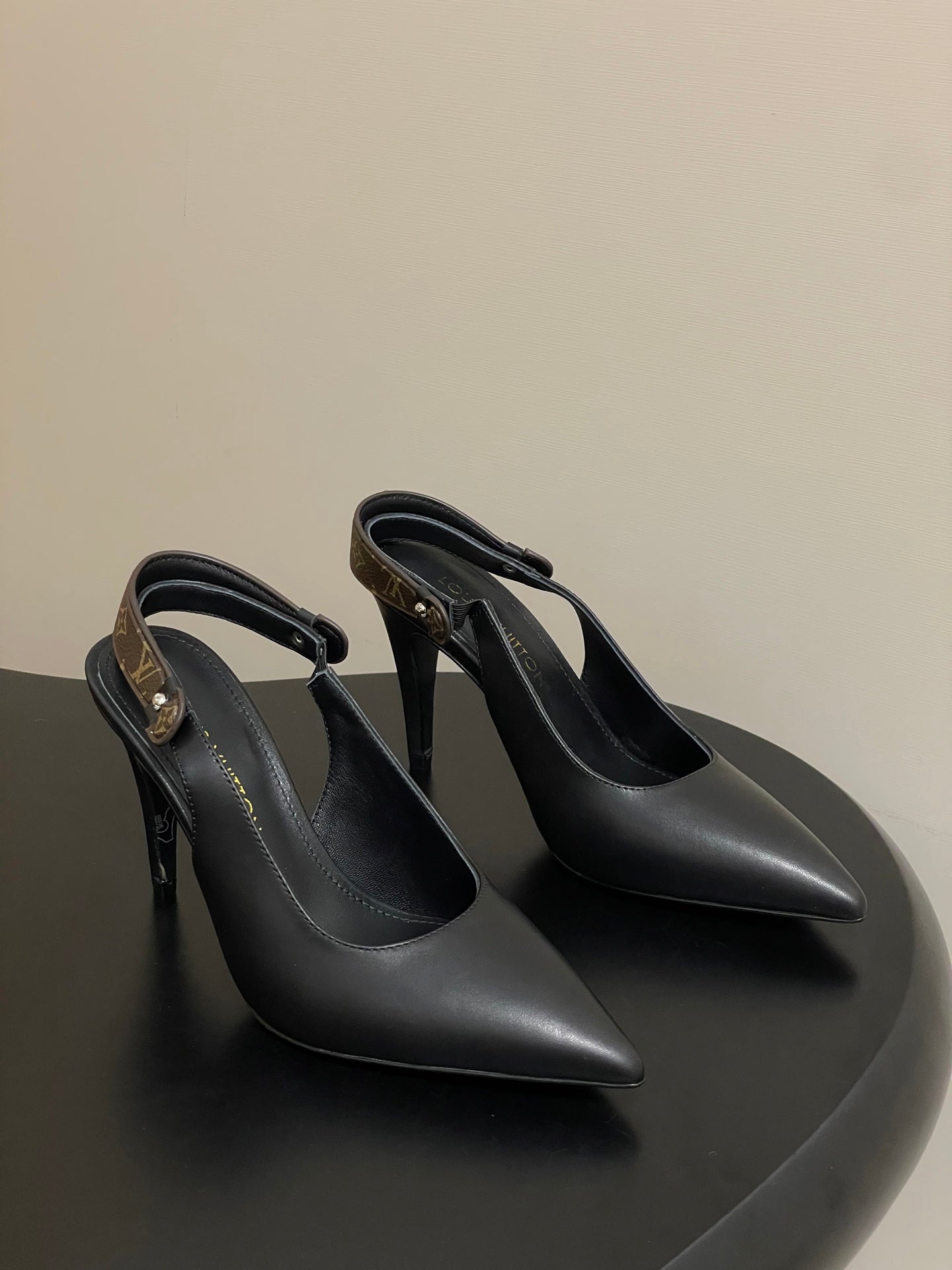 Louis Vuitton Legacy Slingback Pumps – 25SS