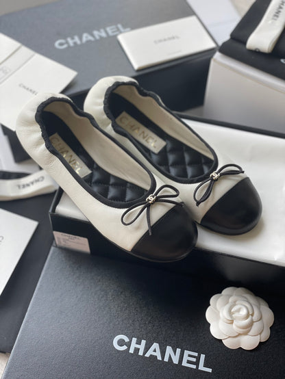 Chanel 25B Bow Ballet Flats