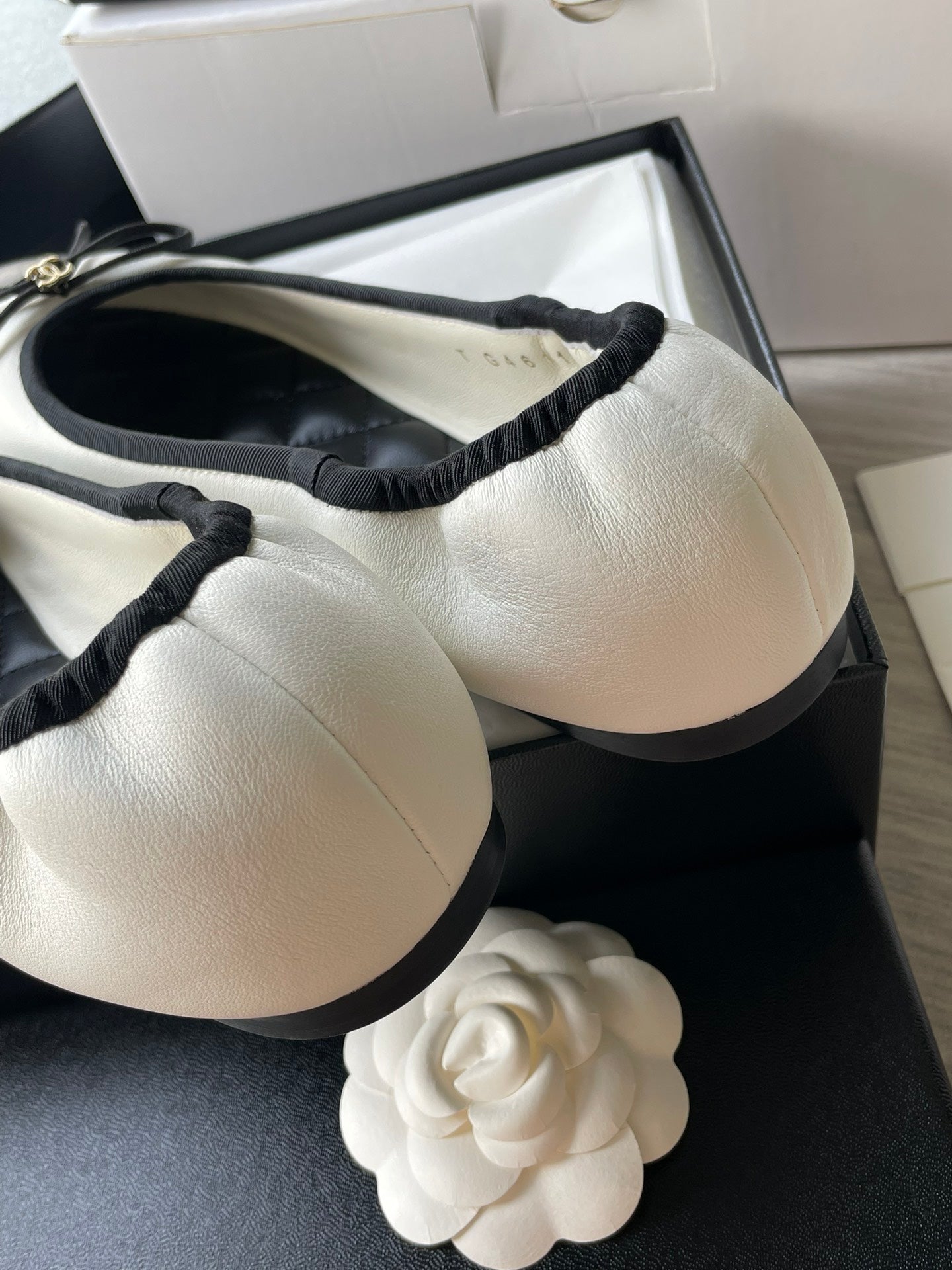 Chanel 25B Bow Ballet Flats