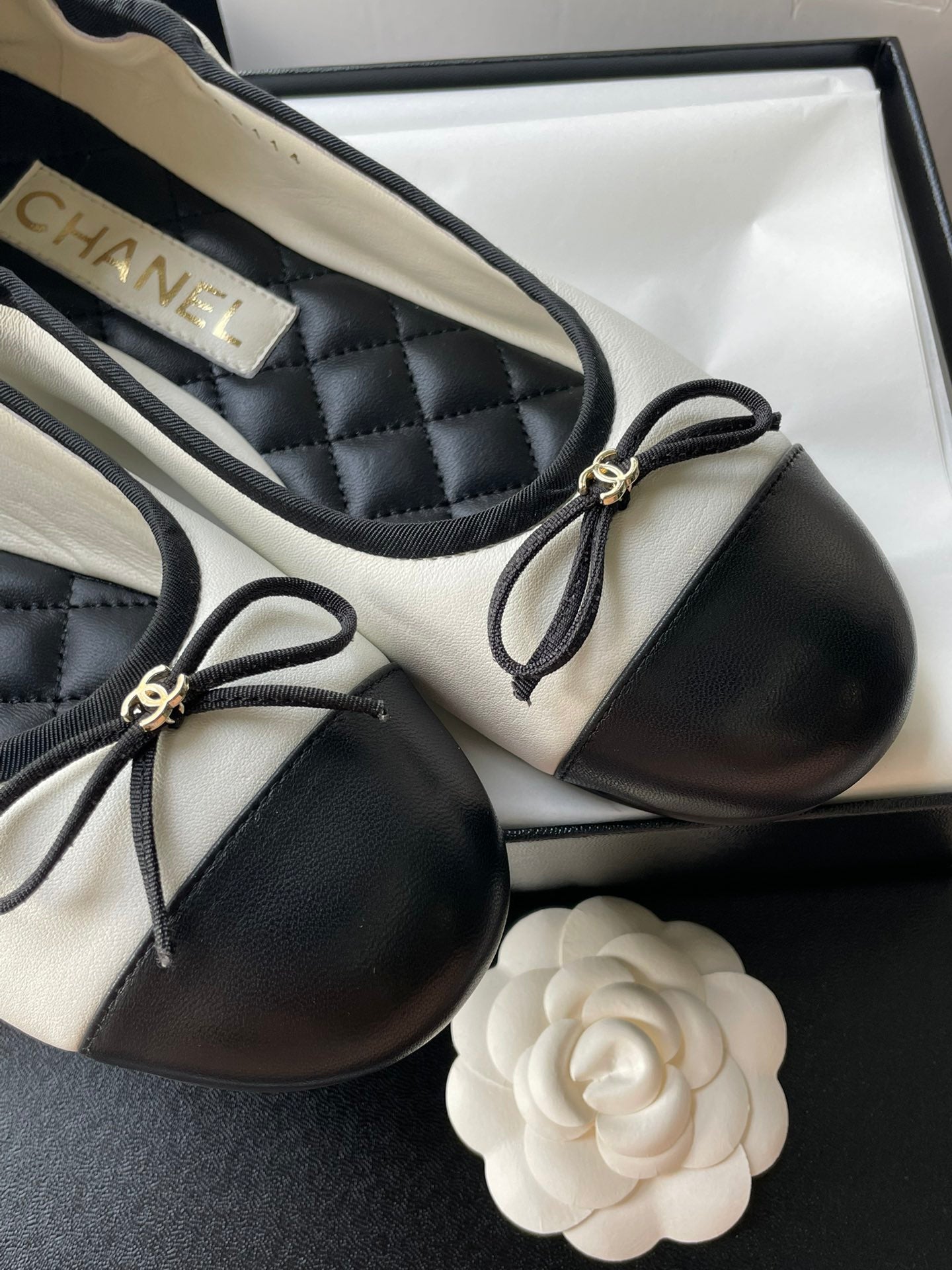 Chanel 25B Bow Ballet Flats