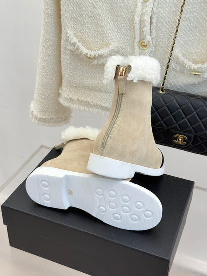 Chanel 25K Double C Fur Snow Boots