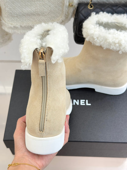 Chanel 25K Double C Fur Snow Boots