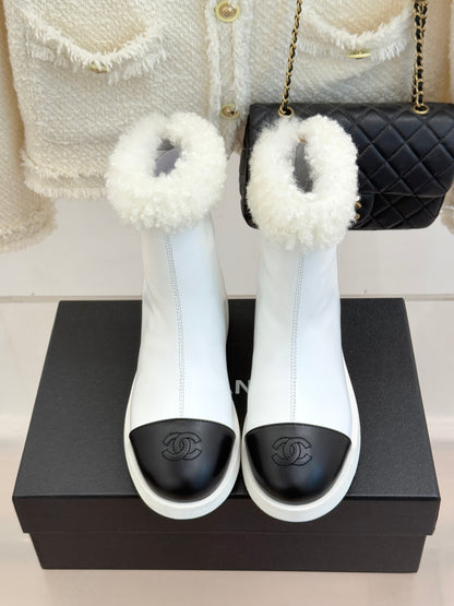 Chanel 25K Double C Fur Snow Boots