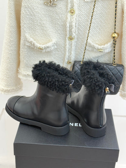 Chanel 25K Double C Fur Snow Boots