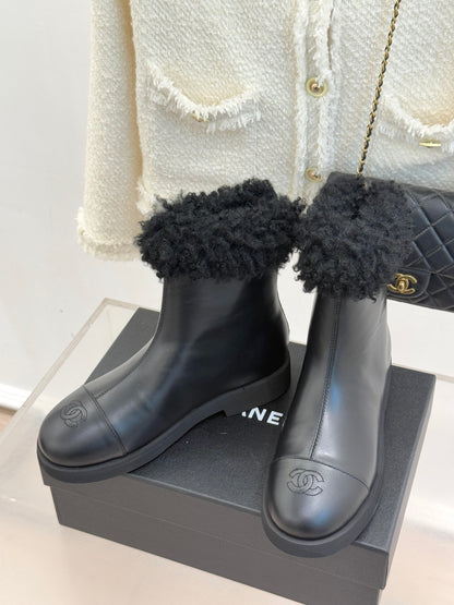 Chanel 25K Double C Fur Snow Boots