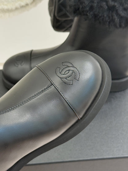 Chanel 25K Double C Fur Snow Boots