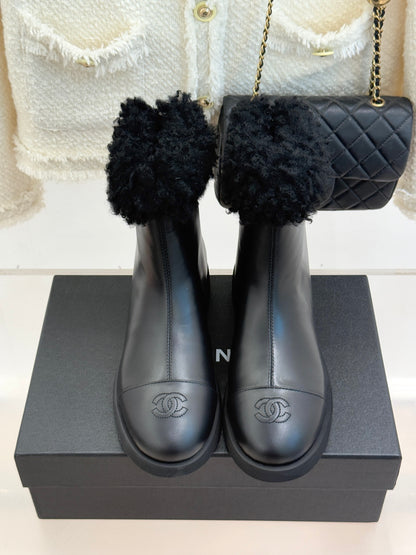 Chanel 25K Double C Fur Snow Boots
