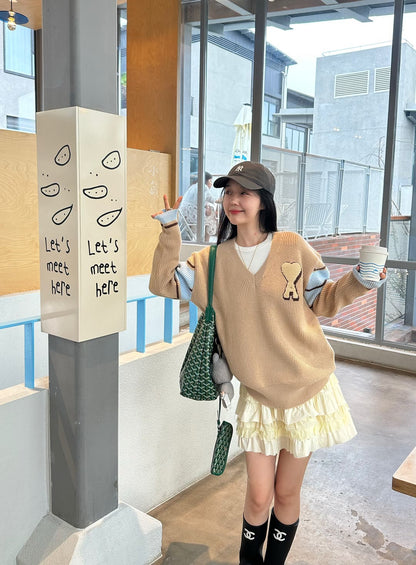 AMI Paris Classic Heart Logo V-Neck Knit Sweater