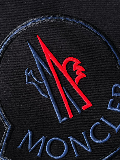 Moncler Unisex Logo Hooded Sweatshirt – 2025FW