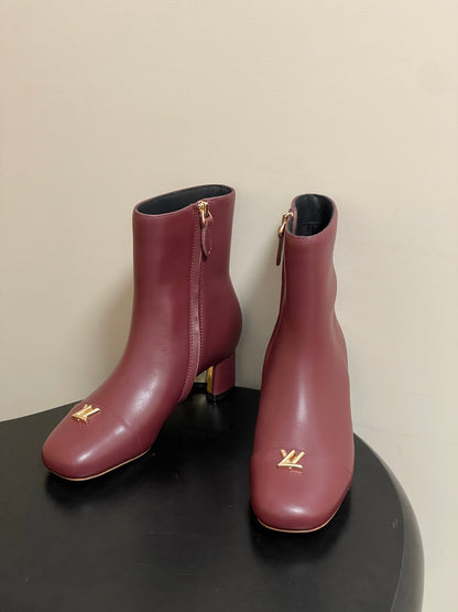 Louis Vuitton LV Swing Metal Heel Ankle Boots – 25SS Autumn/Winter Collection