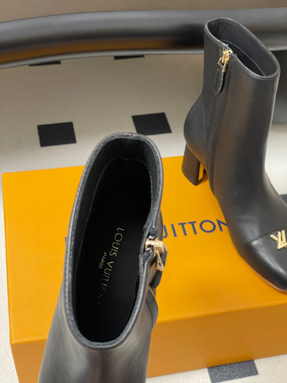 Louis Vuitton LV Swing Metal Heel Ankle Boots – 25SS Autumn/Winter Collection