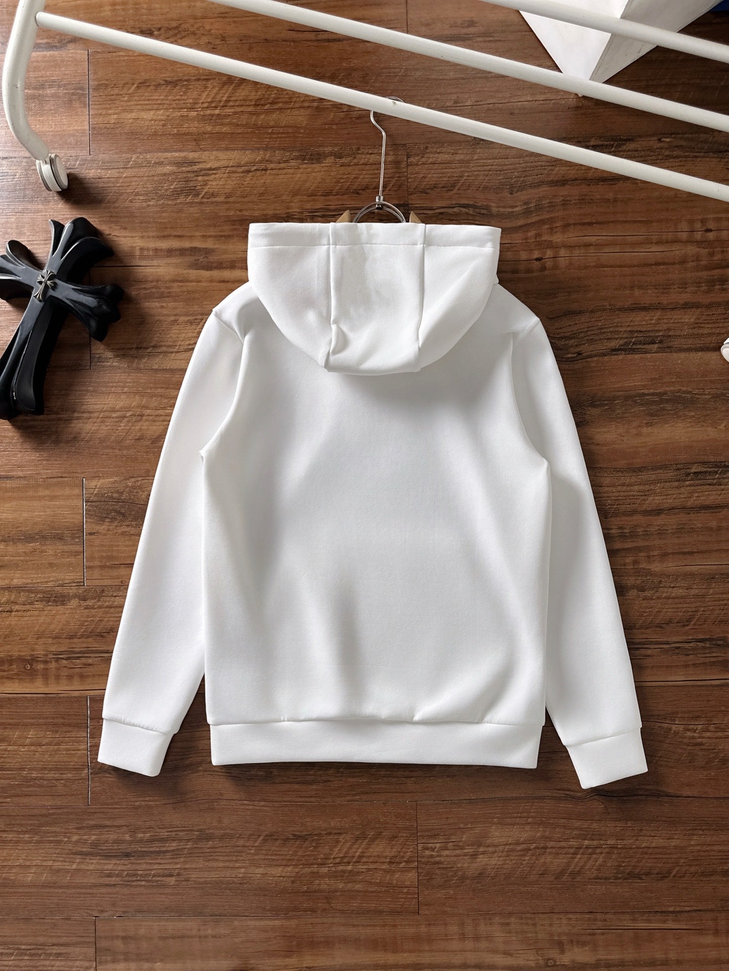Moncler Unisex Logo Hooded Sweatshirt – 2025FW
