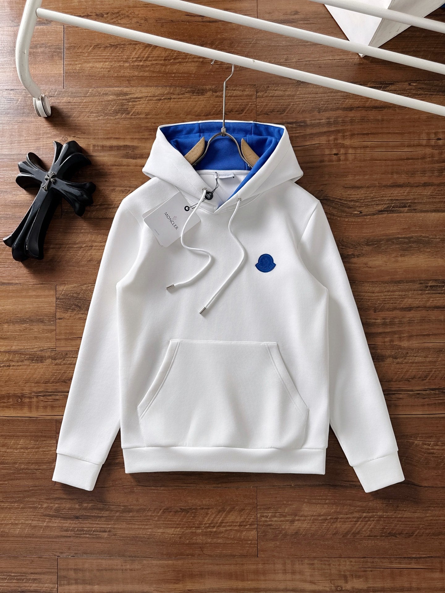 Moncler Unisex Logo Hooded Sweatshirt – 2025FW