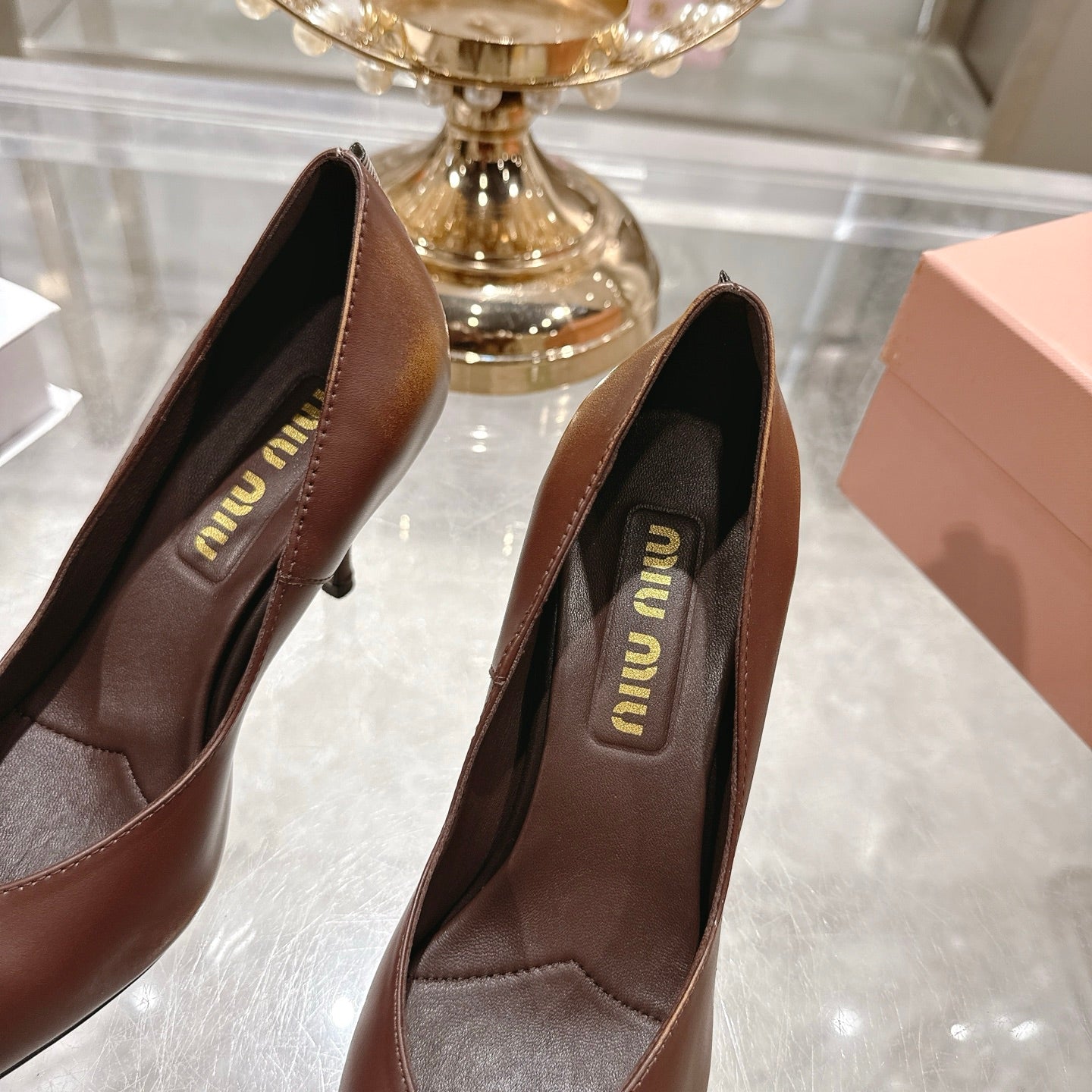 Miu Miu Pointed Toe Classic Pumps – Spring 2026 Collection