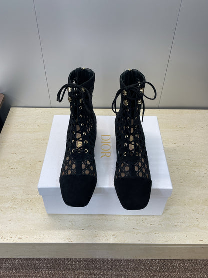 Dior D-Lcon Embroidered Ankle Boots – 2025FW