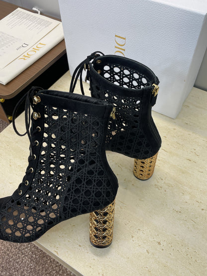 Dior D-Lcon Embroidered Ankle Boots – 2025FW