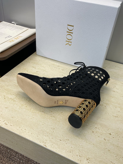 Dior D-Lcon Embroidered Ankle Boots – 2025FW