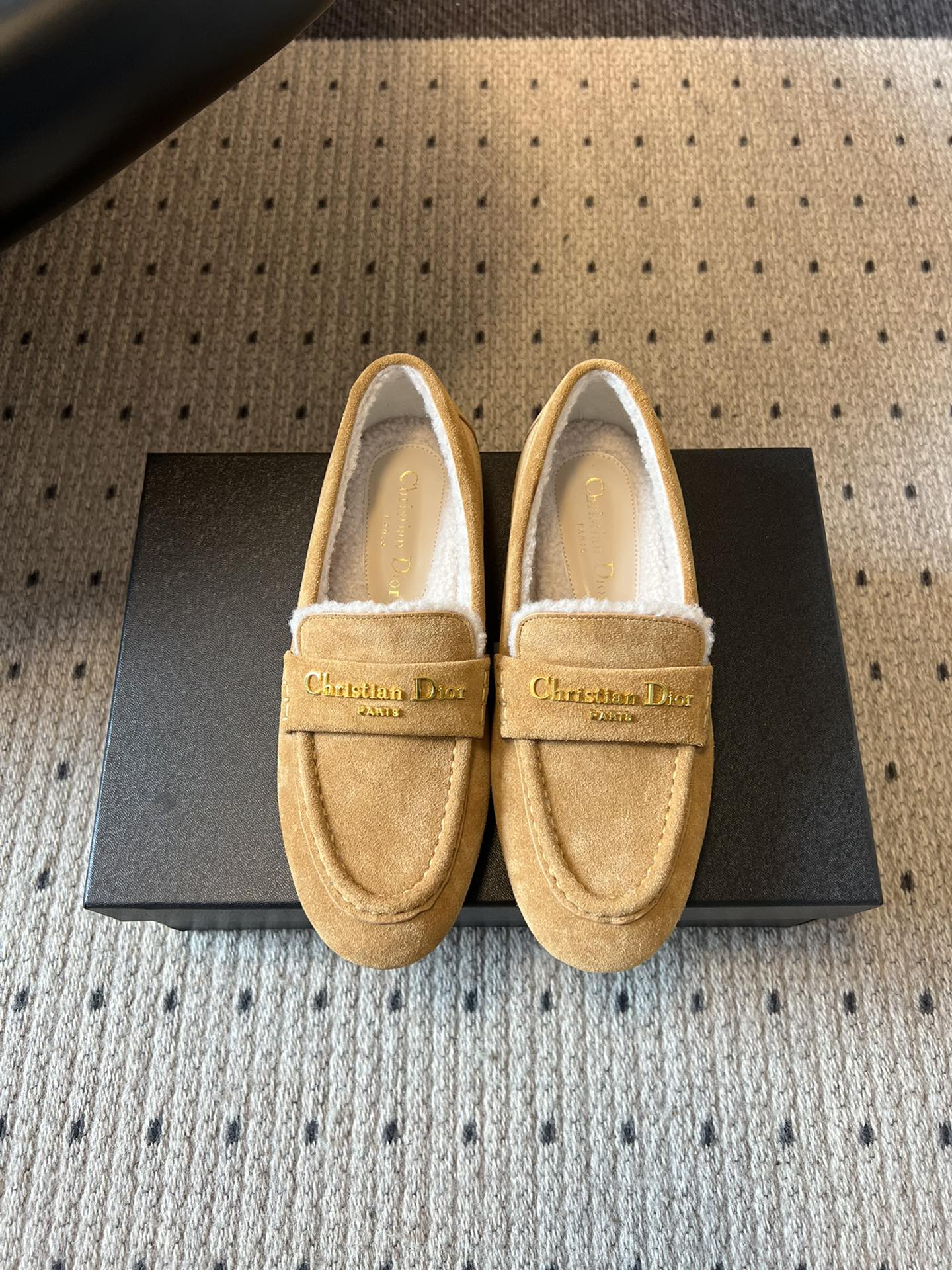 Dior Suede Fur-Lined Loafers – 25SS/FW