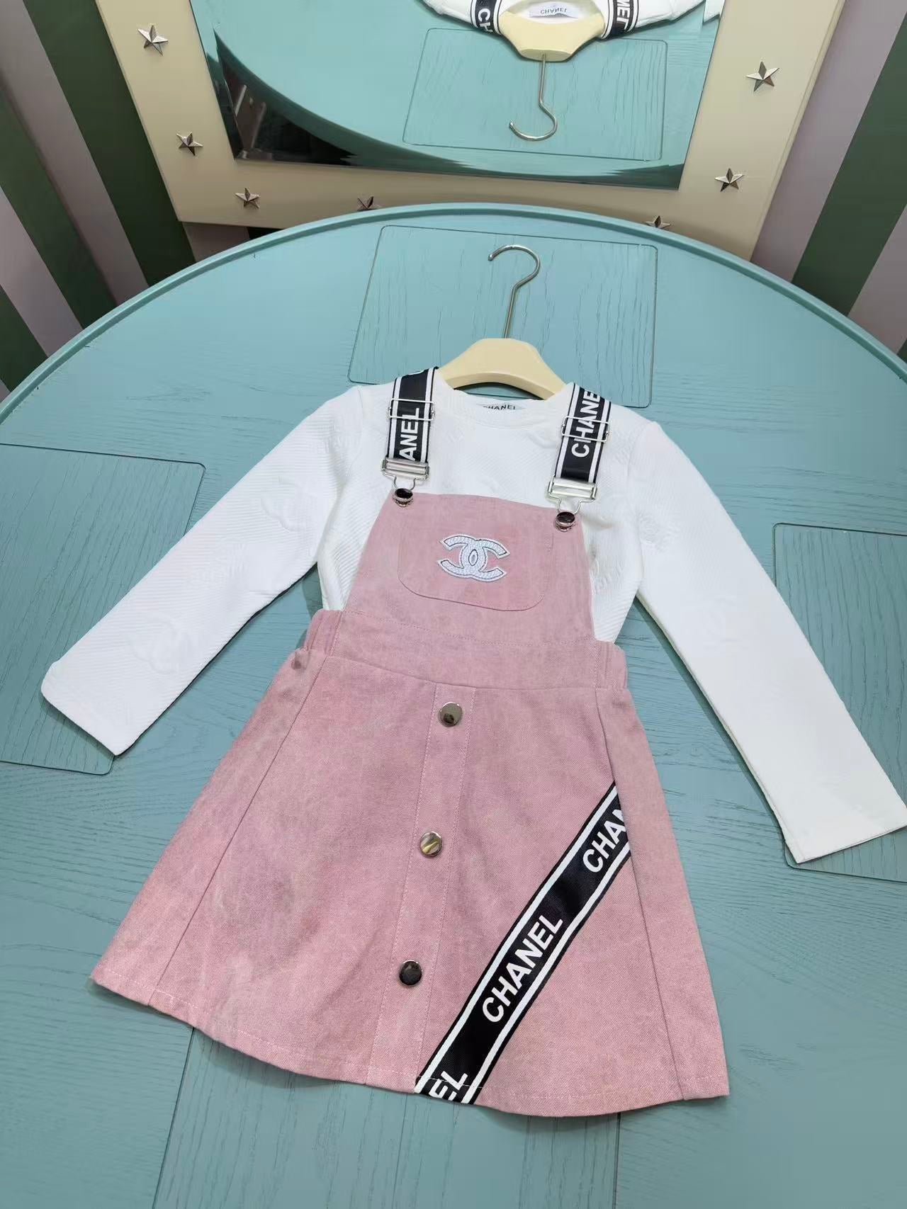 Chanel Girls' Corduroy Suspender Skirt Set – 2025SS – Kids Collection