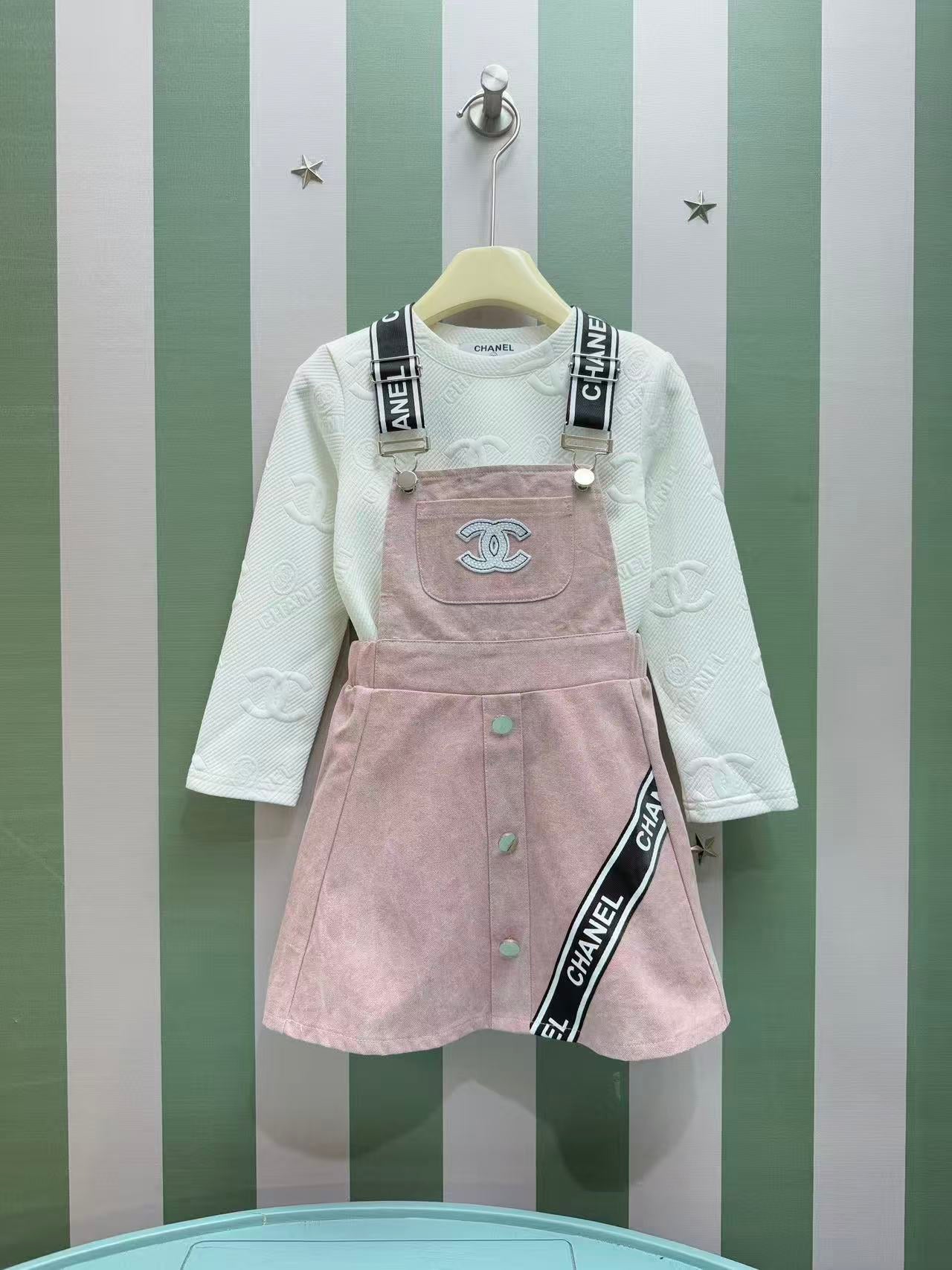 Chanel Girls' Corduroy Suspender Skirt Set – 2025SS – Kids Collection