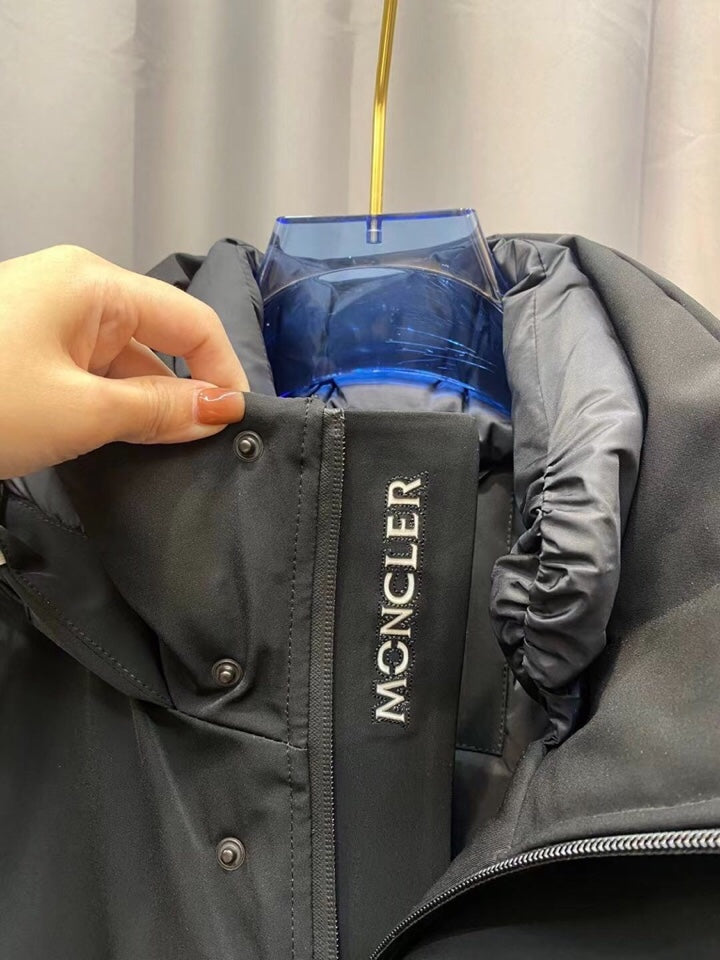 Moncler Classic Luxury Puffer Jacket – Autumn/Winter Collection