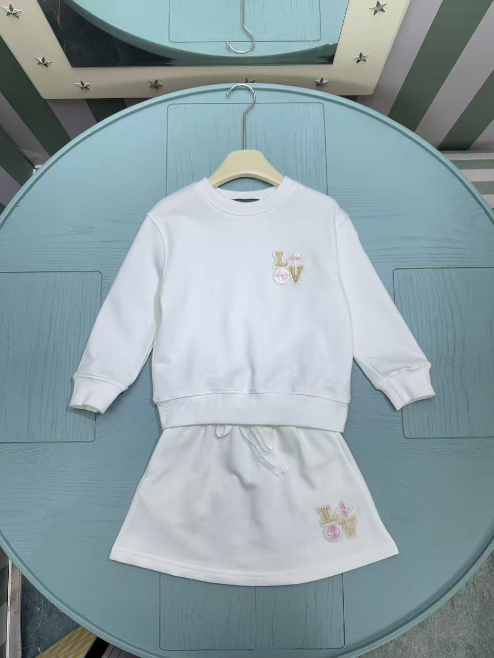 Louis Vuitton Kids Crewneck Sweatshirt and Skirt Set – 2025FW – Kids Collection