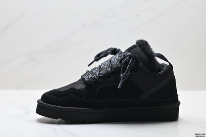 UGG LOWMEL Mid-Top Snow Boots