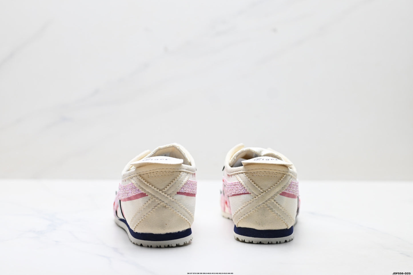 Onitsuka Tiger Mexico 66 Slip-On Sneakers