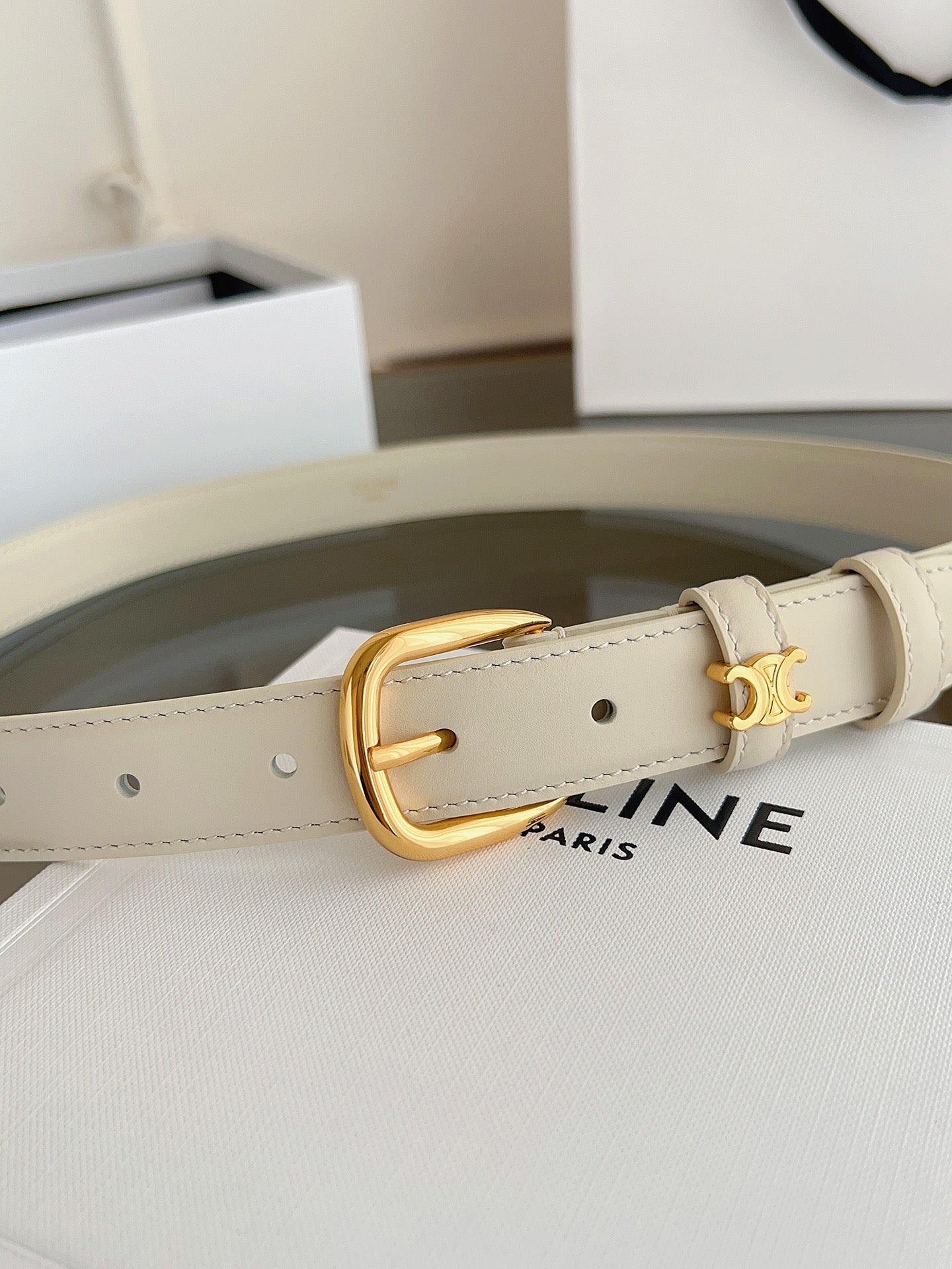 Celine Vivienne Taurillon 25mm Belt