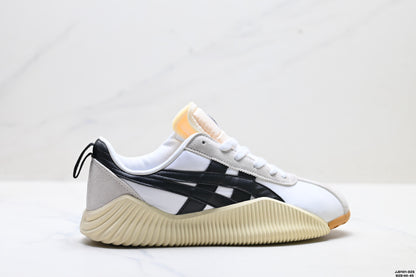 Onitsuka Tiger Acromount Retro Low-Top Sneakers